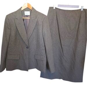 Le Suit Classic Brown Blazer and Skirt Set